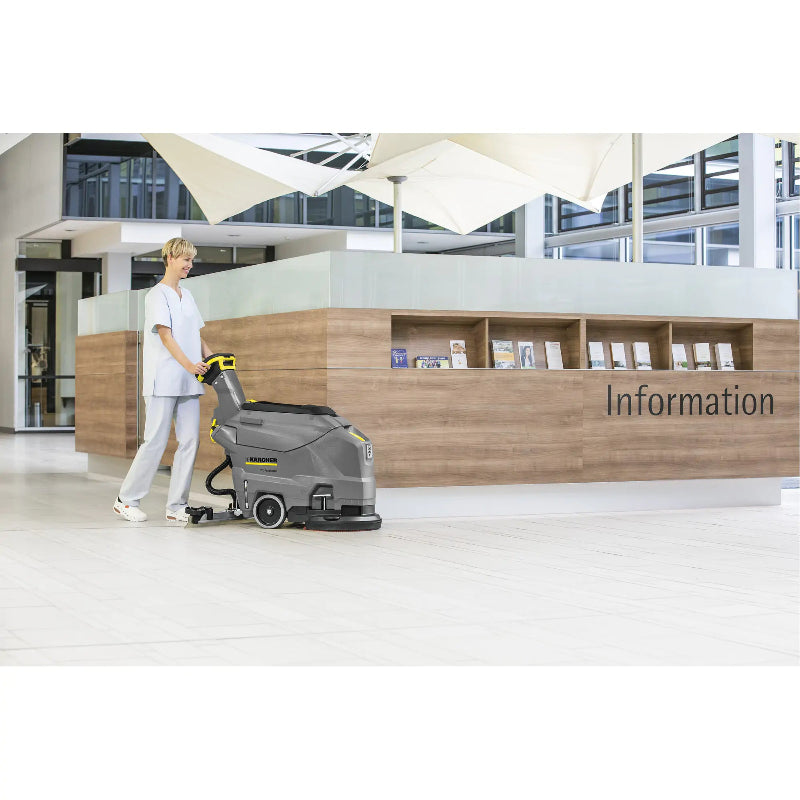 Karcher BD 43/25 C BP Compact Floor Scrubber, Scrubber hospital