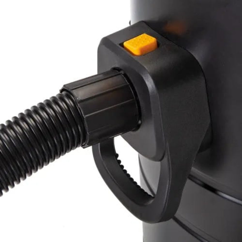 CAT C21V wet dry vacuum secure hose connection