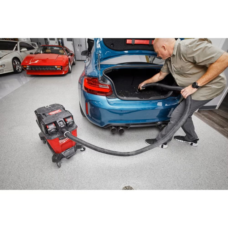 Extension wands included in Milwaukee M18 FUEL 9-gallon wet dry vacuum kit